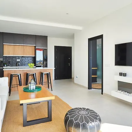 Del Mar Luxury With Jacuzzi *