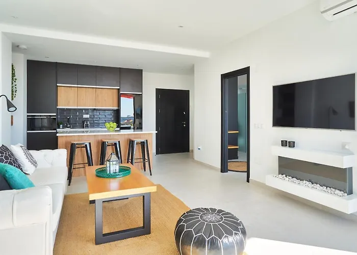 Del Mar Luxury With Jacuzzi *