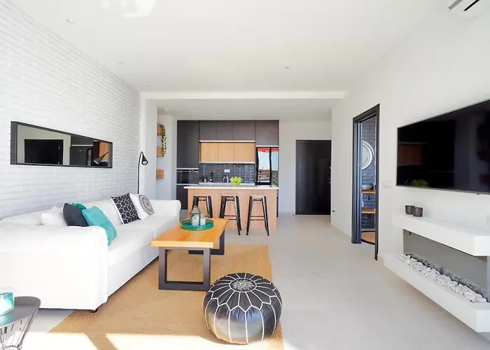 Del Mar Luxury With Jacuzzi *